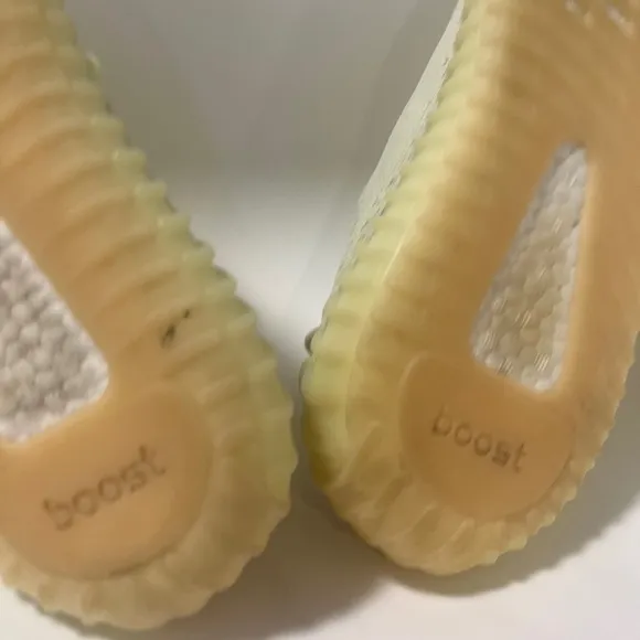 Adidas Yeezy Boost 350 V2 Butter Size 9.5Used (No Box)  Light Yellow