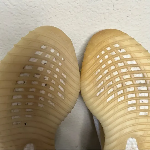 Adidas Yeezy Boost 350 V2 Cream White Triple Sneakers Shoes Men Sz 7.5