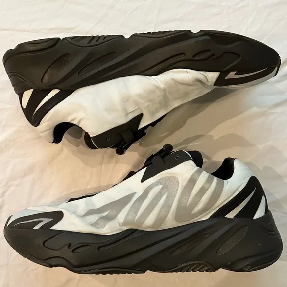 Adidas Yeezy Boost 700 MNVN Blue Tint 2021 Men's Shoes Sneakers Sz 11.5