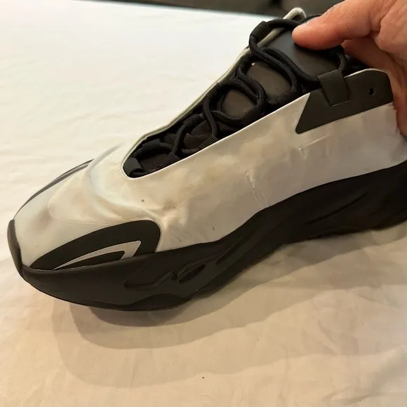 Adidas Yeezy Boost 700 MNVN Blue Tint 2021 Men's Shoes Sneakers Sz 11.5