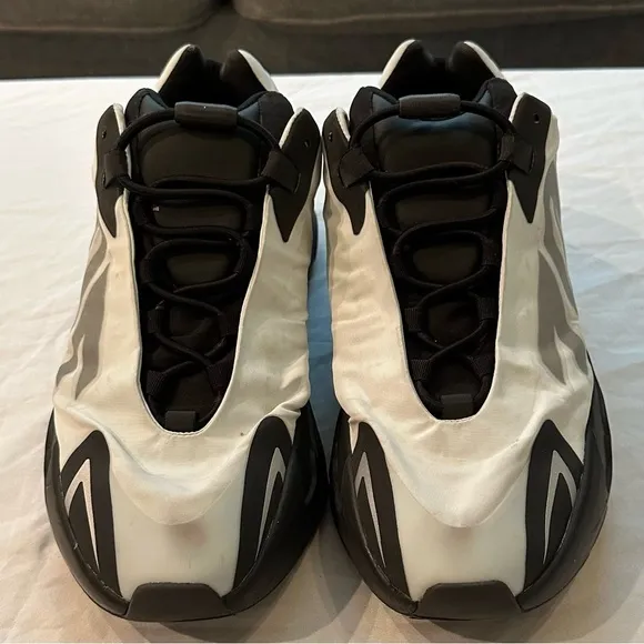 Adidas Yeezy Boost 700 MNVN Blue Tint 2021 Men's Shoes Sneakers Sz 11.5