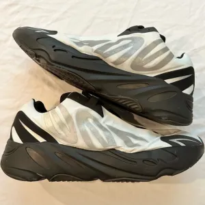 Adidas Yeezy Boost 700 MNVN Blue Tint 2021 Men's Shoes Sneakers Sz 11.5