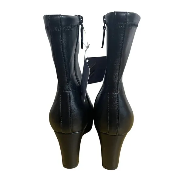 Aerosoles Cinnamon Boot in Black Womens Size 6 Heeled Ankle Boots Side Zip