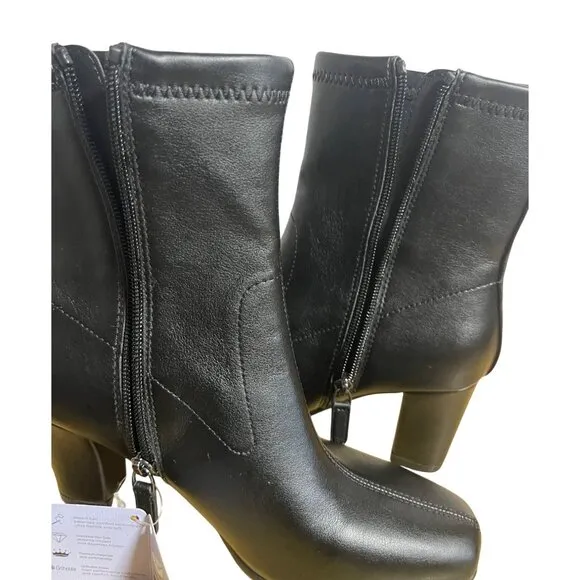 Aerosoles Cinnamon Boot in Black Womens Size 6 Heeled Ankle Boots Side Zip