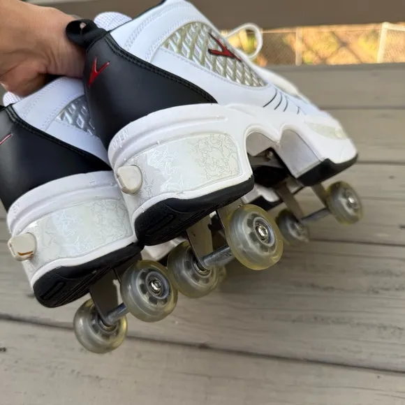 Agloat Retractable Roller Skate Shoes Heelys Lace Up White Shoes size 10