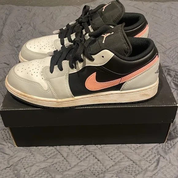 Air Jordan 1 Low GS Black Sneakers