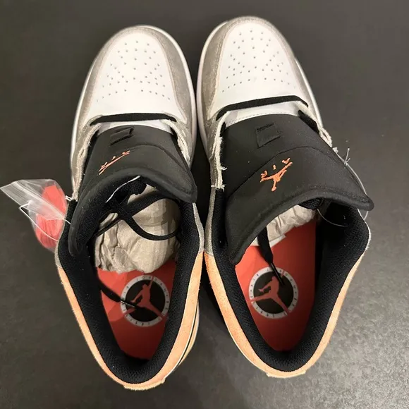 Air Jordan 1 Low SE - Black/Magic Ember/ White/Sundial (9M/10.5W)