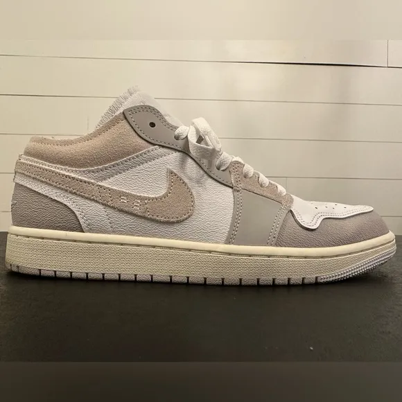 Air Jordan 1 Low SE Craft - Tech Grey/White/Sail/ Light Orewood Brown (9M/10.5W)