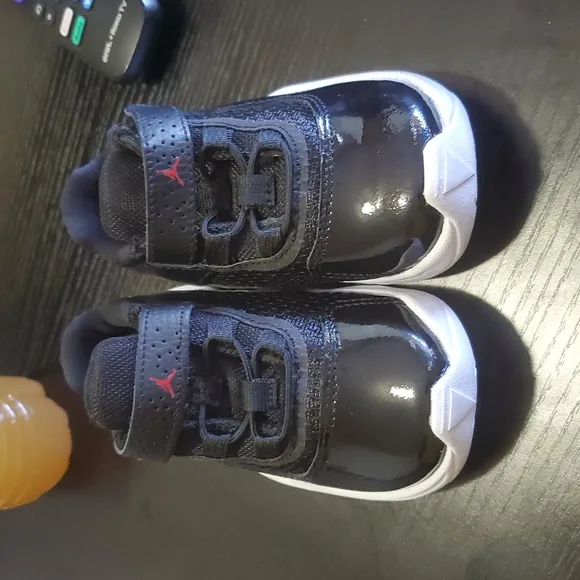 Air Jordan 11 CMFT Shoes
