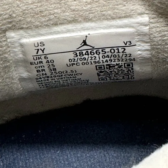 Air Jordan 6 Retro &quot;Georgetown&quot; GS Size 7Y Grey Basketball Shoes