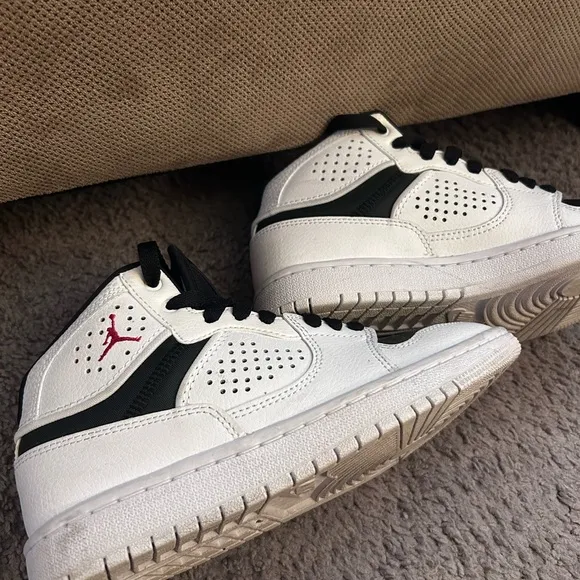 Air Jordan Access GS ‘White Black' AV7941-101