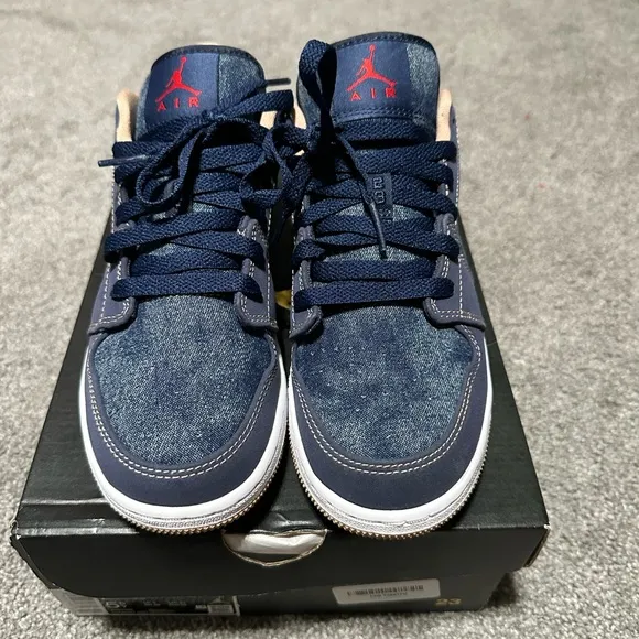 Air Jordan Navy Sneakers