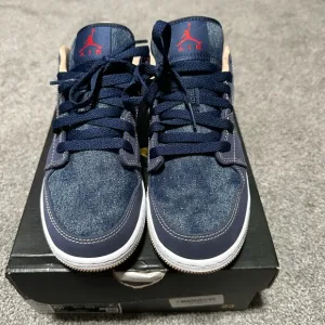 Air Jordan Navy Sneakers
