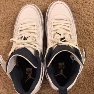 Air Jordan White and Blue (FREE SHIPPING/SHIPS TO YOU/US)