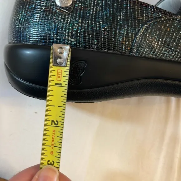 ALEGRIA LIGHTWEIGHT KELI MULTICOLOR SHIMMERY SHOES.  A LITTLE BLING!  NE…