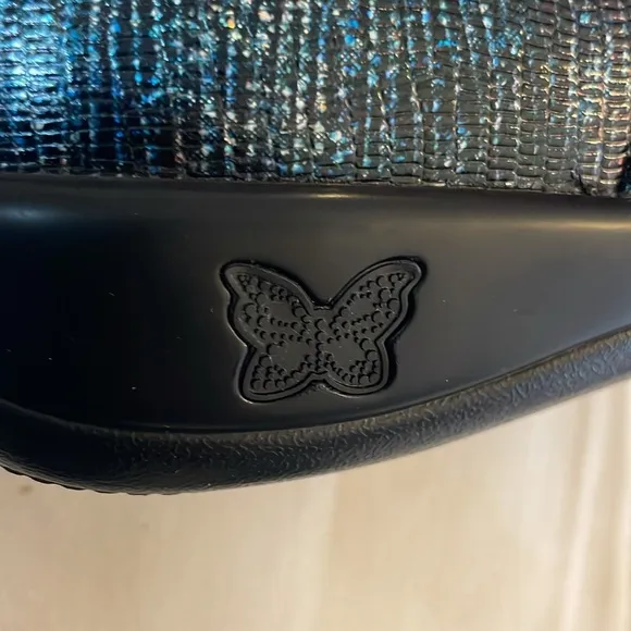 ALEGRIA LIGHTWEIGHT KELI MULTICOLOR SHIMMERY SHOES.  A LITTLE BLING!  NE…