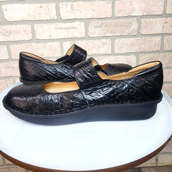 ALEGRIA Paloma Mary Jane Embossed Leather Nursing Shoes Size 11-11.5/42