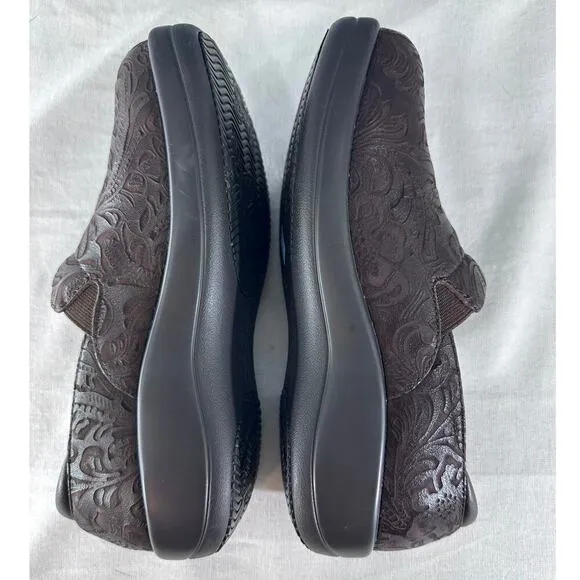 Alegria Women's sz 34 (US 4.5) Keli PRO Choco Emboss Paisley Clogs Nursing Shoes