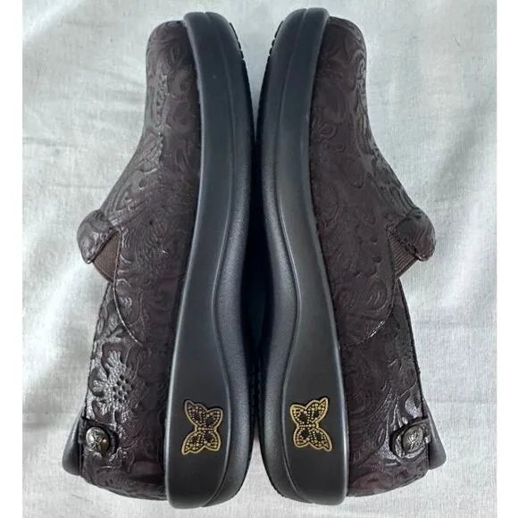 Alegria Women's sz 34 (US 4.5) Keli PRO Choco Emboss Paisley Clogs Nursing Shoes