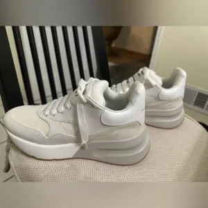 Alexander McQueen White Sneakers men’s 7.5