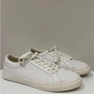 Alexander McQueen White  Sneakers💕