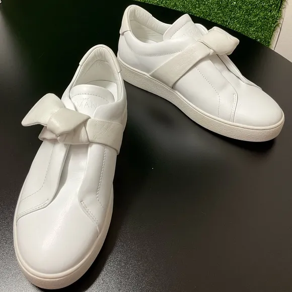 Alexandre BirmanClarita Leather Bow Slip-On Sneakers