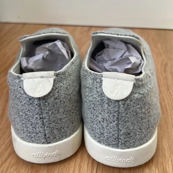 Allbirds SZ 8, women’s wool lounger slip on sneakers.