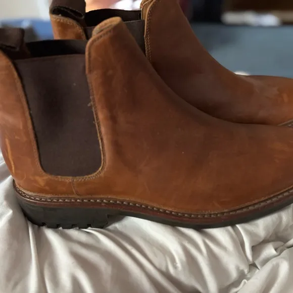 Allen Edmonds brown suede boots