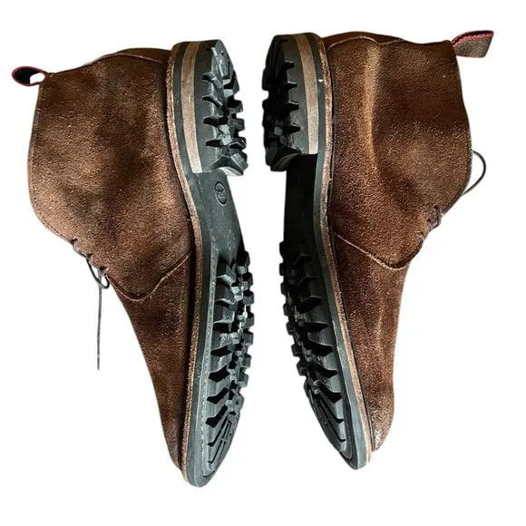Allen Edmonds surrey weatherproof suede Chukka laced boots men 11 durable rugged