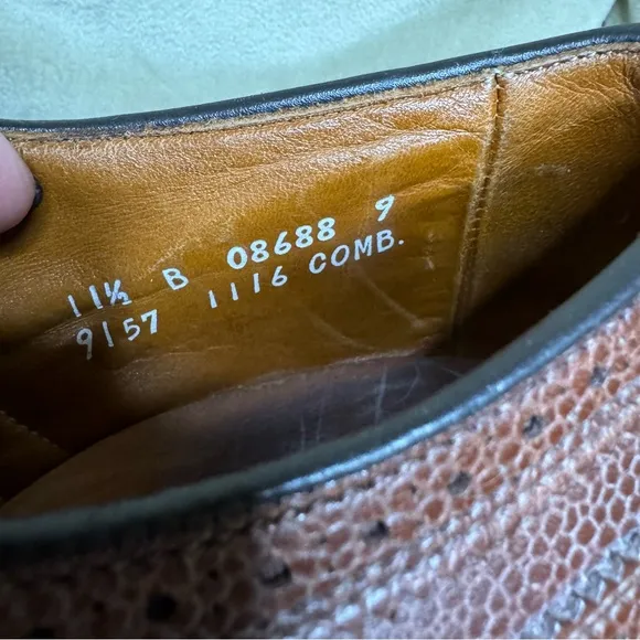 Allen Edmonds WingTip Macneil 11.5 B brown leather 08688