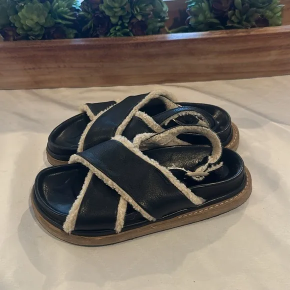 ALOHAS Marshmallow Leather and Shearling Sandals sandal shoes size 37