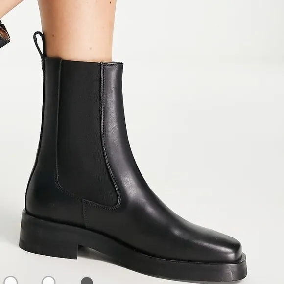 &amp; OTHER STORIES US 10 polished leather square toe chelsea boots in black leather