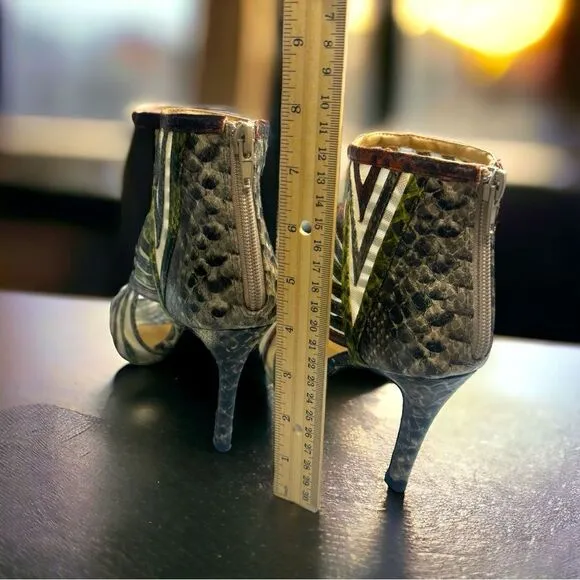 Annie Shoes l Snakeskin Design, Mesh accent l 4” Stiletto Heel l 6M l Like New!