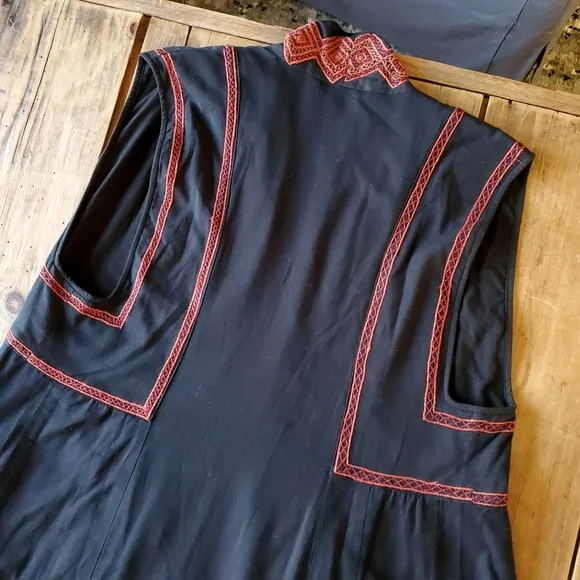 anokhi handworks Vintage Embroidered Black Sleeveless Duster