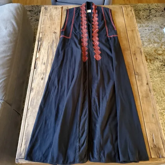 anokhi handworks Vintage Embroidered Black Sleeveless Duster