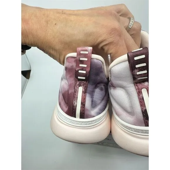 APL Women's Techloom Tracer Sneakers 6.5 Tie Dye Creme/Burgundy