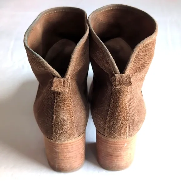 Aquatalia Italian Made Brown Suede Leather Heeled Boots Women's Size 11