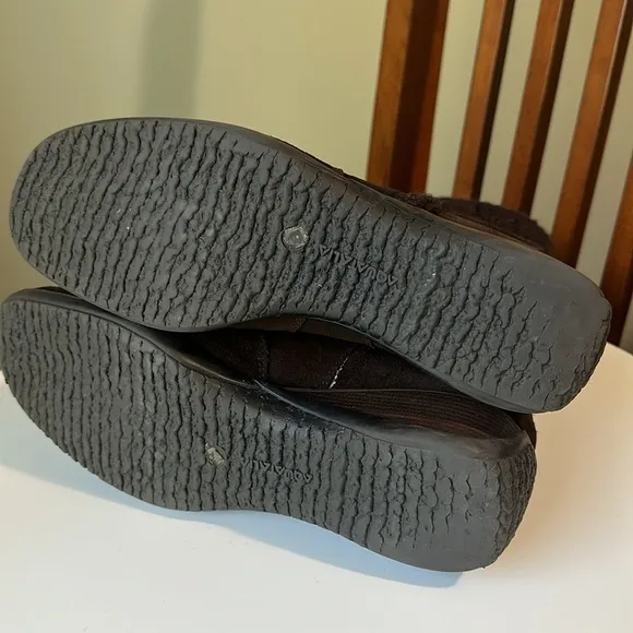 Aquatalia Suede Wedge Heel Boots Knit Sweater Collar Front Zipper Weatherproof
