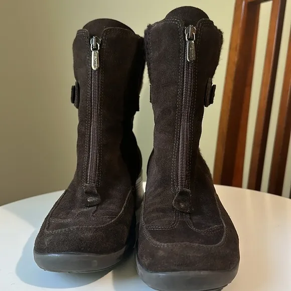Aquatalia Suede Wedge Heel Boots Knit Sweater Collar Front Zipper Weatherproof
