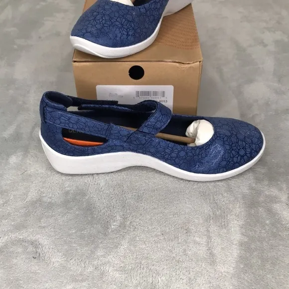 Arcopedico Bluye Liho L51 Lytech Mary Janes Size 11 to 11.5