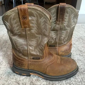 Ariat Brown and Tan Cowboy Boots