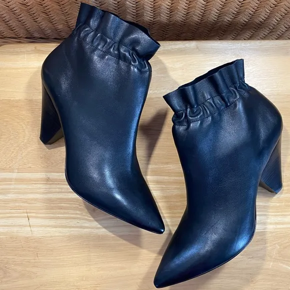 ASH 'Dafne' Ankle Bootie