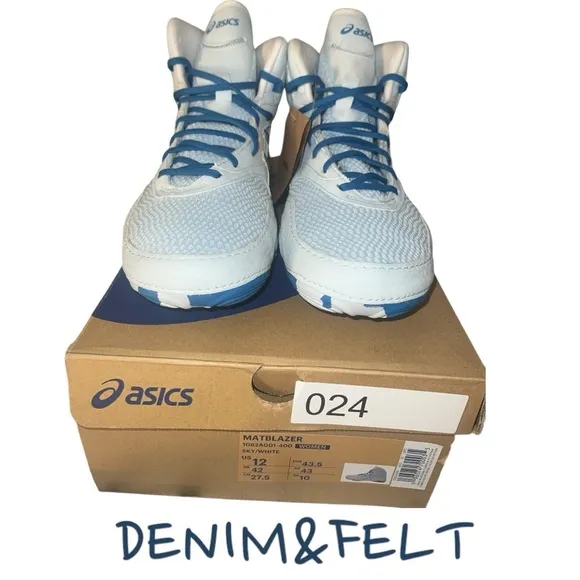 Asics Matblazer (Sky/White) Wrestling Shoes | Color: Blue/White | NEW/NIB!!🤼