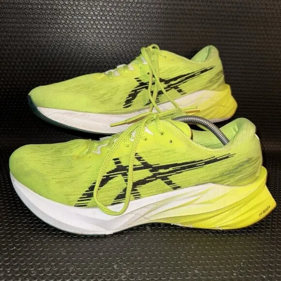 ASICS Novablast 3 Safety Yellow/Black Running Athletic Shoes Men’s Size 13