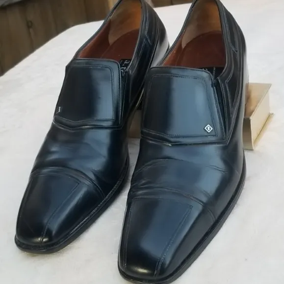A.Testoni flagship Men's dress shoes  Size 10