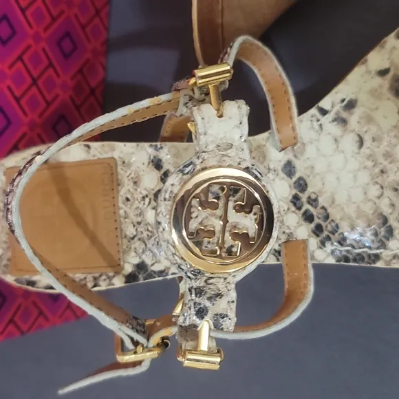 Authentic Tory Burch trappy sandals