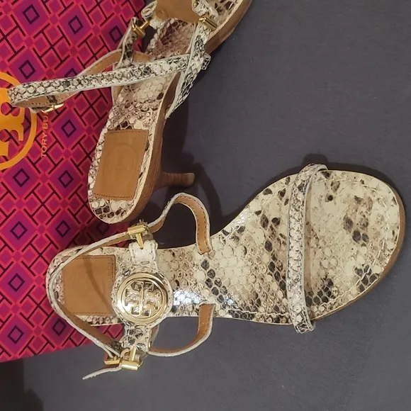 Authentic Tory Burch trappy sandals