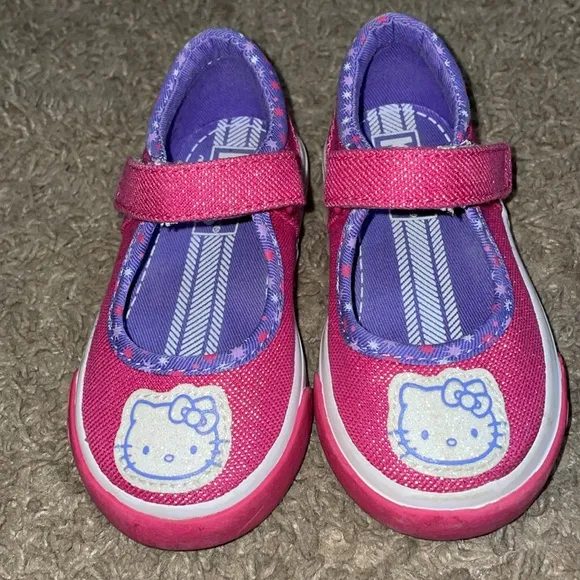 Baby girl 7 shoes lot size 5