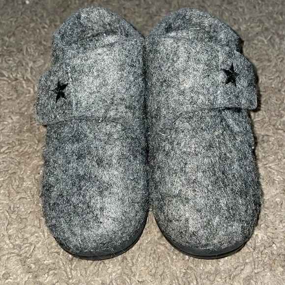 Baby girl 7 shoes lot size 5