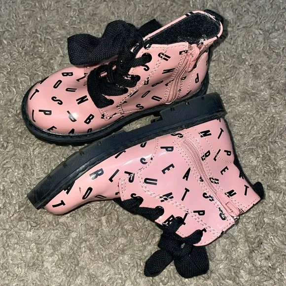 Baby girl 7 shoes lot size 5